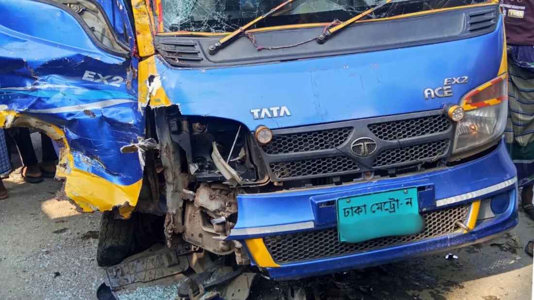 ময়মনসিংহে অটোরিকশা-পিকআপ ভ্যান সংঘর্ষে স্বামী-স্ত্রী নিহত